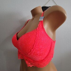 1150 SMALL Victoria's Secret Pink Floral Lace Push Up Bralette.NWT